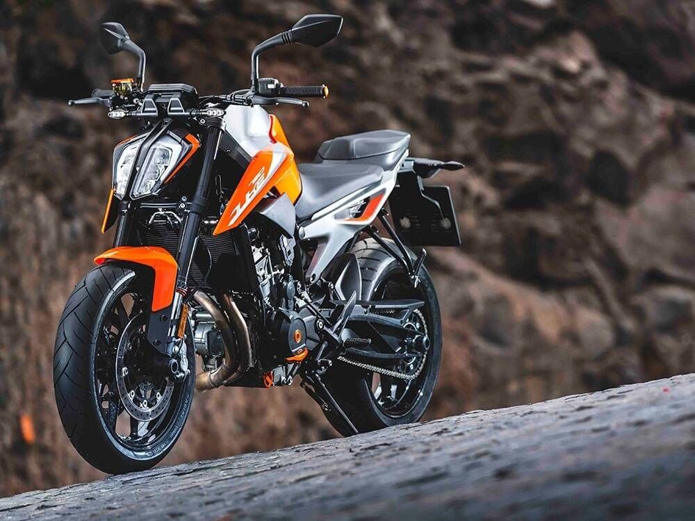 KTM 790 Duke Review With Specifications and Features